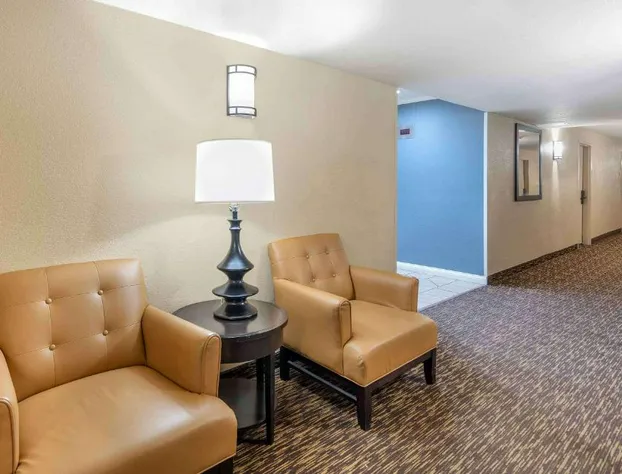 Extended Stay America Select Suites Chicago Westmont Oak Brook hotel detail image 4