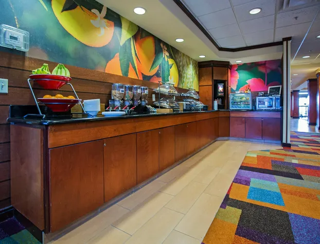 Fairfield Inn & Suites by Marriott Toledo North hotel detail image 4