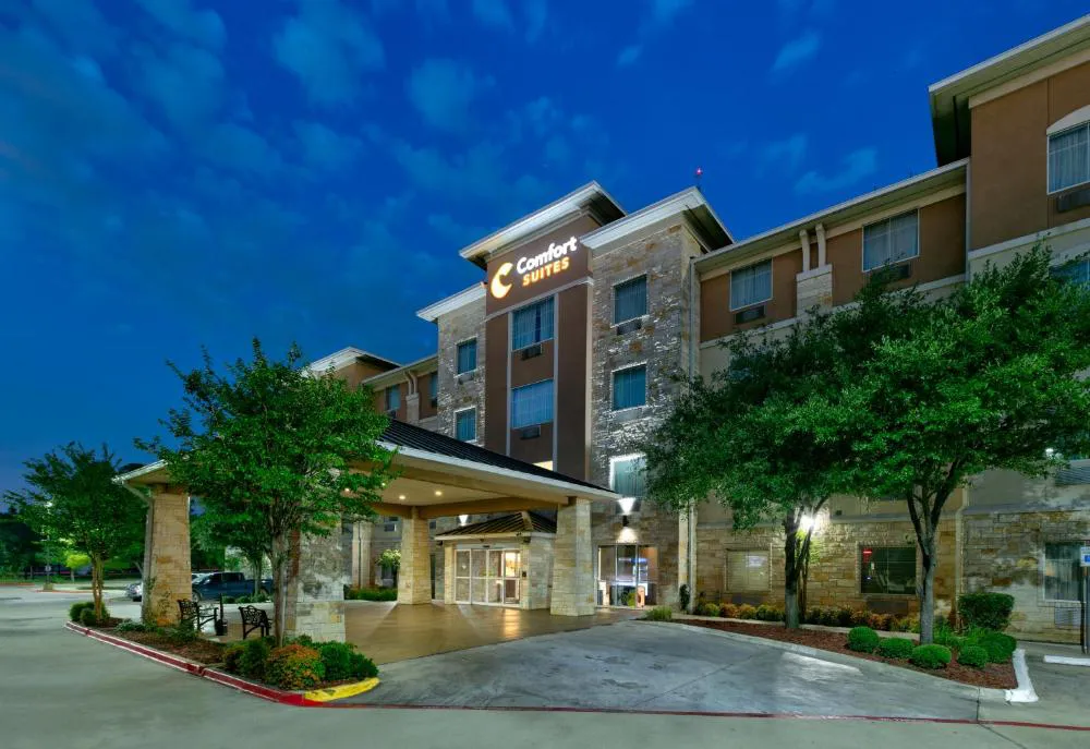 Comfort Suites Arlington - Entertainment District hotel hero