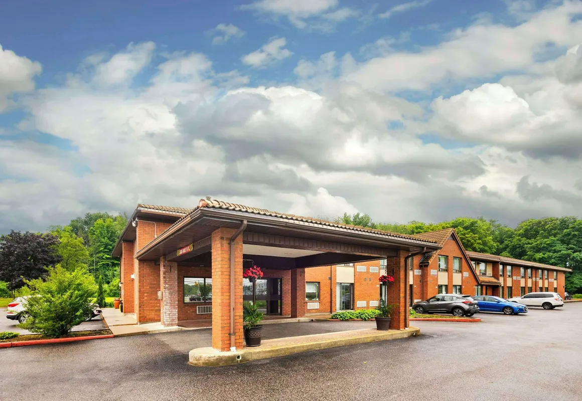 Comfort Inn Midland hotel hero