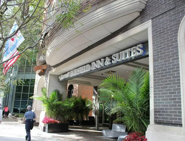 Fairfield Inn & Suites Chicago Downtown / Magnificent Mile hotel detail image 1