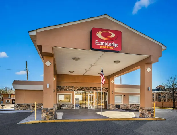 Econo Lodge Inn & Suites Macon West hotel detail image 4