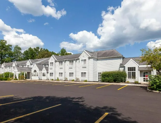 Microtel Inn & Suites by Wyndham Sunbury/Columbus North hotel detail image 3