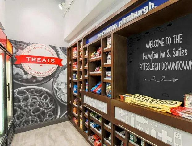 Hampton Inn & Suites Pittsburgh-Downtown hotel detail image 1