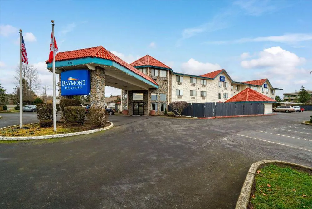 Baymont by Wyndham Bellingham hotel hero