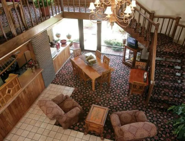 Foothills Inn hotel detail image 3