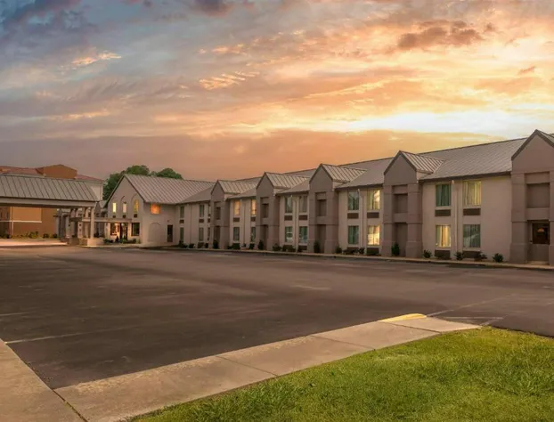 Comfort Inn Petersburg Fort Lee Area hotel detail image 2