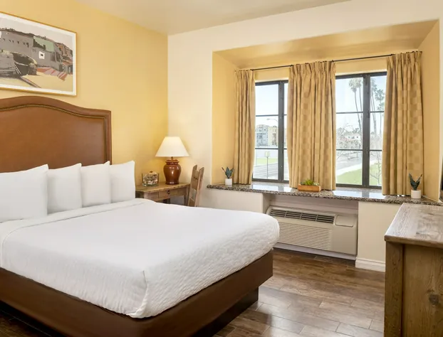 Clocktower Inn Ventura hotel detail image 4