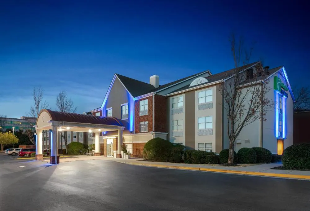 Holiday Inn Express Alpharetta - Roswell by IHG hotel hero