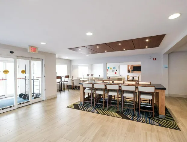 Holiday Inn Express Alpharetta - Roswell by IHG hotel detail image 3