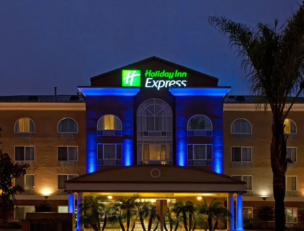 Holiday Inn Express Hotel & Suites San Diego-Sorrento Valley by IHG hotel detail image 1