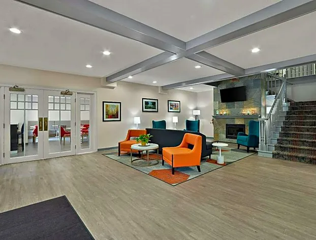 Comfort Inn & Suites Santee hotel detail image 2