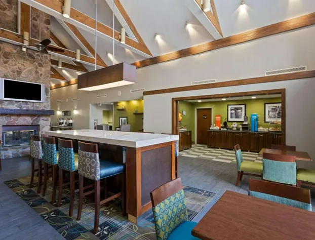 Hampton Inn & Suites Atlanta/Duluth/Gwinnett County hotel detail image 4