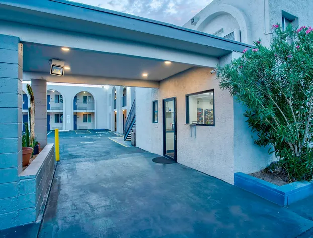 Super 8 Tuscon/East/D.M.A.F. Area hotel detail image 2