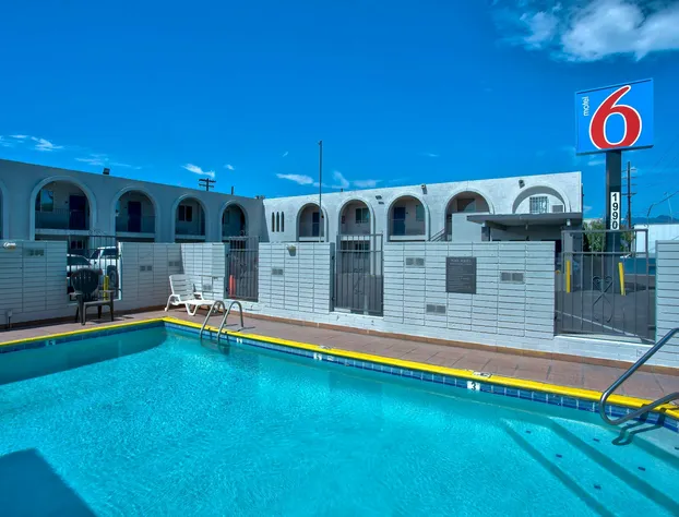 Super 8 Tuscon/East/D.M.A.F. Area hotel detail image 4