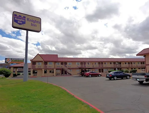 Knights Inn Phoenix at N Black Canyon Hwy hotel detail image 1