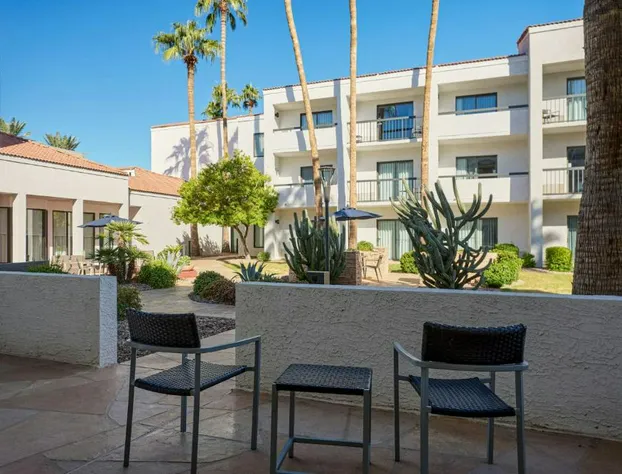 Courtyard Phoenix North by Marriott hotel detail image 3