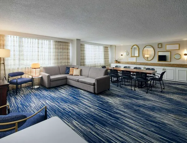 Embassy Suites by Hilton West Palm Beach Central hotel detail image 2