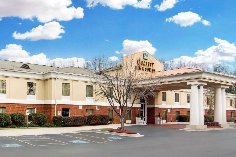 Quality Inn & Suites Decatur - Atlanta East hotel hero