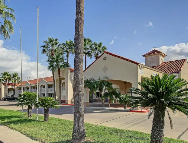 Motel 6 Edinburg, TX hotel detail image 2