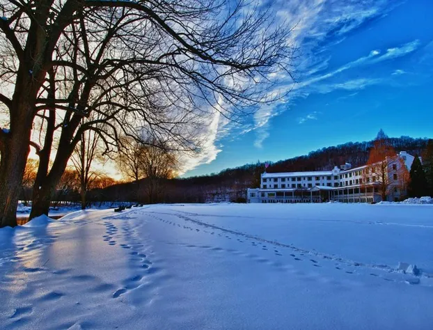 The Shawnee Inn and Golf Resort hotel detail image 2
