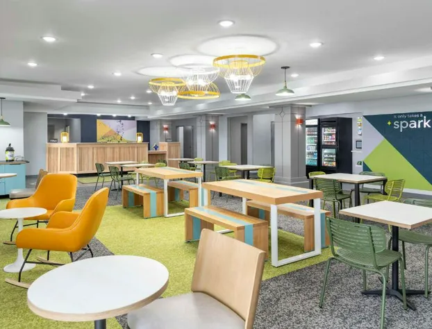 Spark by Hilton Lansing hotel detail image 3