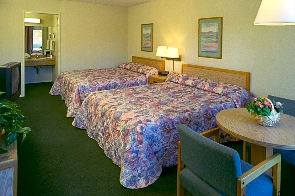 Travellers Inn hotel hero