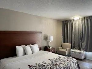 Red Roof Inn LaGrange hotel detail image 1