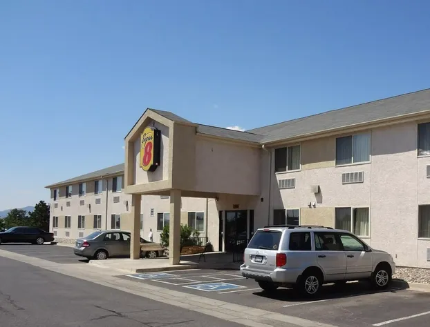 Super 8 by Wyndham Colorado Springs Airport hotel detail image 1