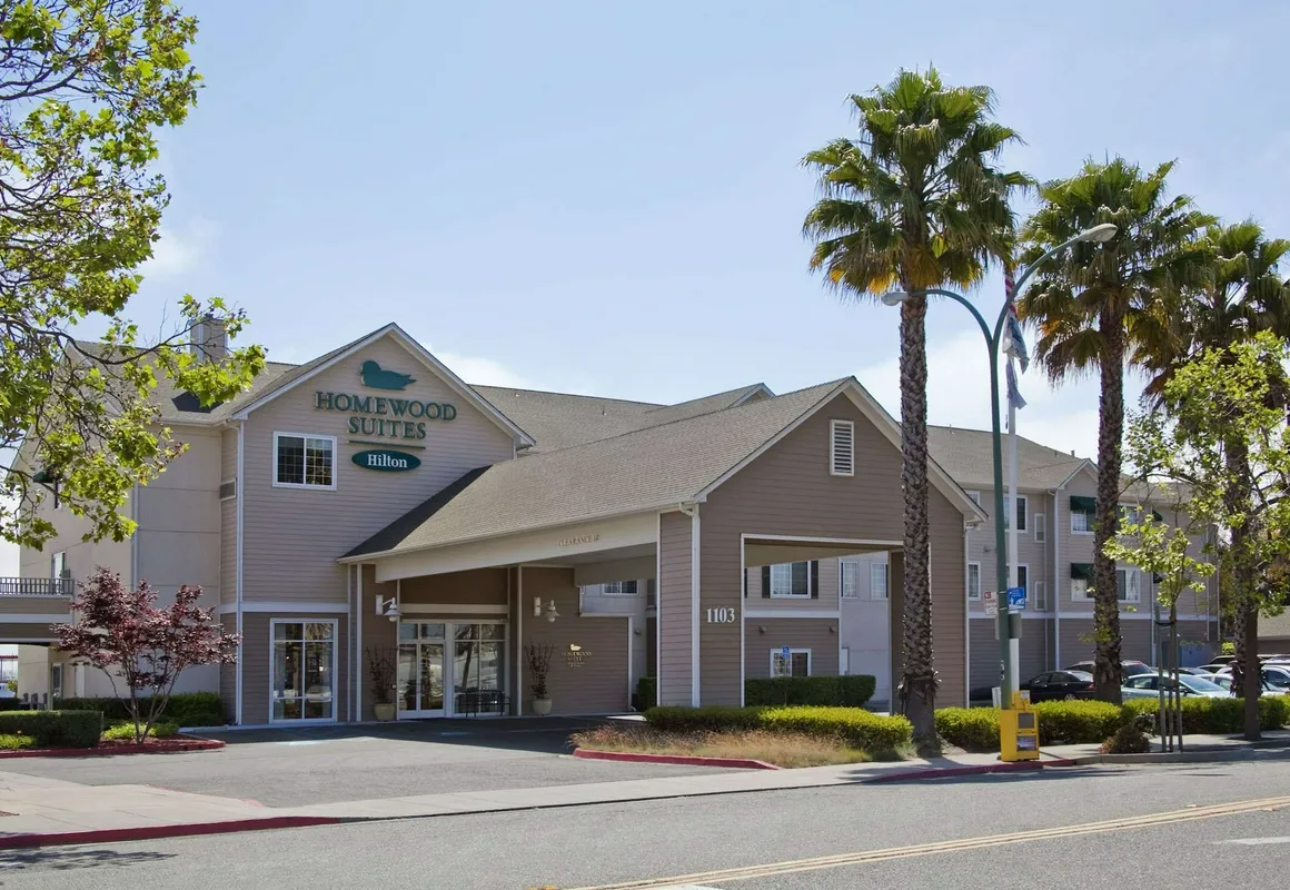 Homewood Suites by Hilton Oakland-Waterfront hotel hero