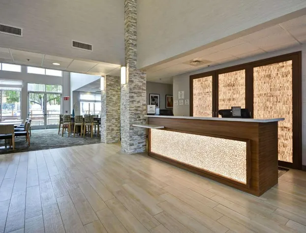 Homewood Suites by Hilton Oakland-Waterfront hotel detail image 3