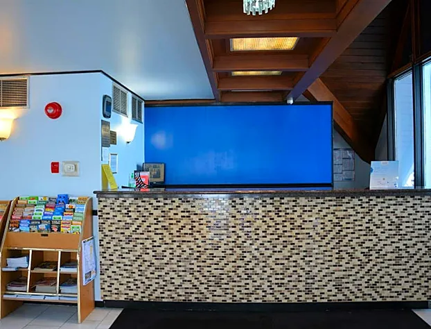 Travelodge by Wyndham Milwaukee hotel detail image 2