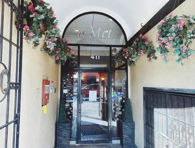 Met Hotel hotel detail image 3