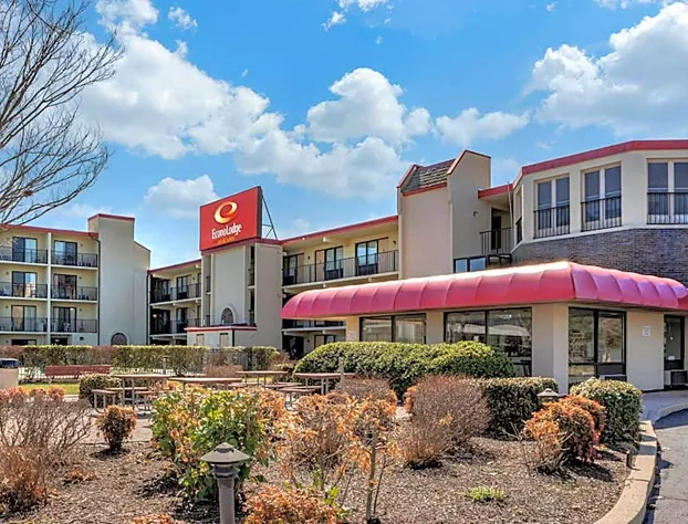 Econo Lodge Inn & Suites Rehoboth Beach hotel detail image 1
