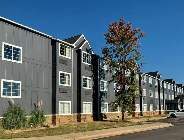 Greenville Pelham Inn by IHG hotel detail image 1