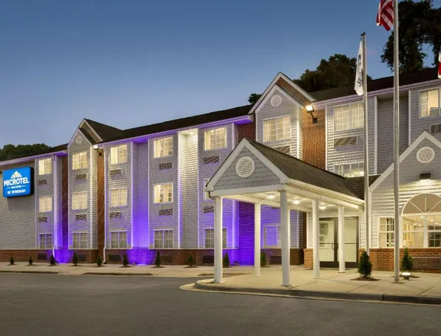 Microtel Inn & Suites by Wyndham Raleigh hotel detail image 1