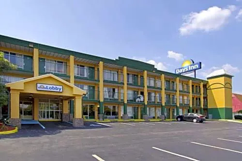 Days Inn by Wyndham Roanoke Civic Center hotel detail image 4