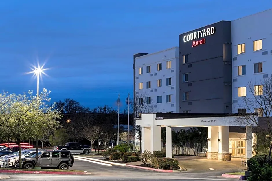 Courtyard by Marriott Austin Parmer/Tech Ridge hotel hero