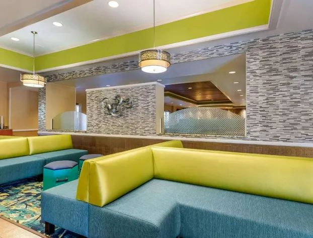 Comfort Inn & Suites Near Universal Orlando Resort - Convention Ctr hotel detail image 3