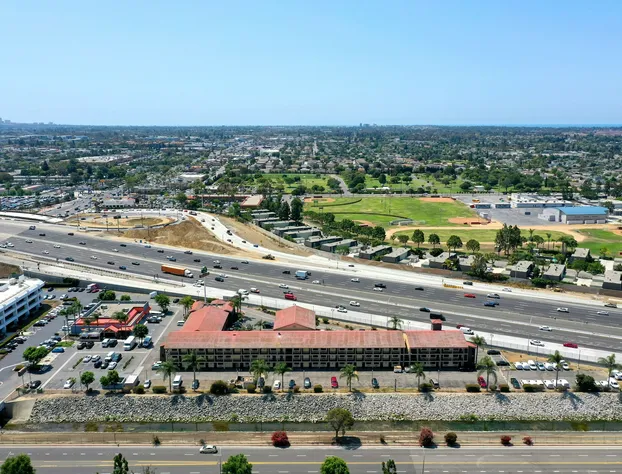 La Quinta Inn by Wyndham Costa Mesa / Newport Beach hotel detail image 2