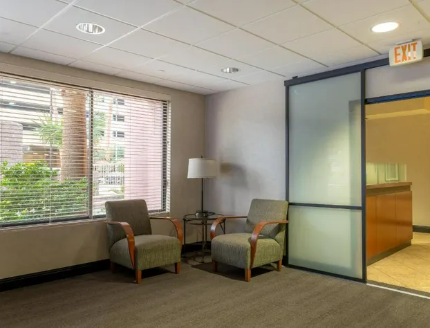 The Carriage House hotel detail image 2