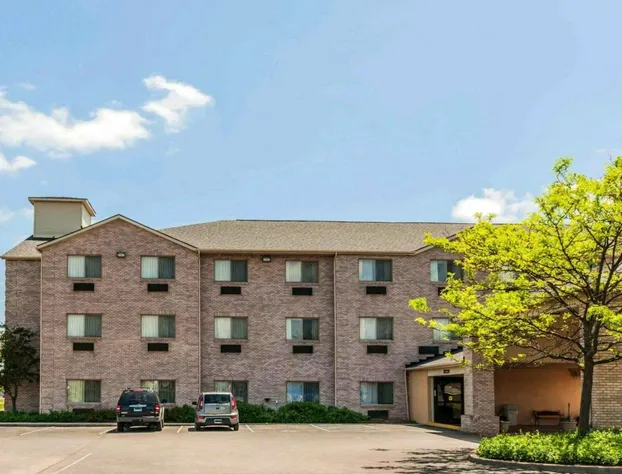 Comfort Inn Avon-Indianapolis West hotel detail image 1