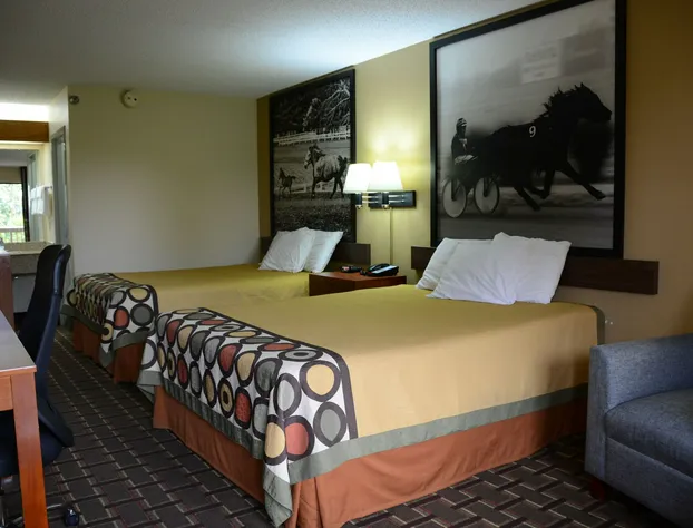 Super 8 by Wyndham Franklin Hwy 31 hotel detail image 4