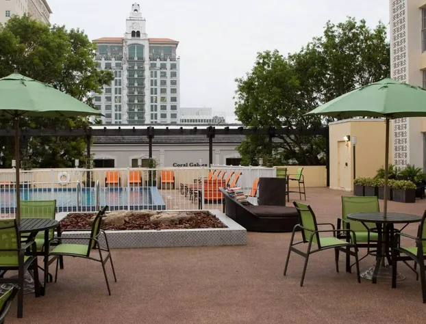 Courtyard Miami in Coral Gables by Marriott hotel detail image 2