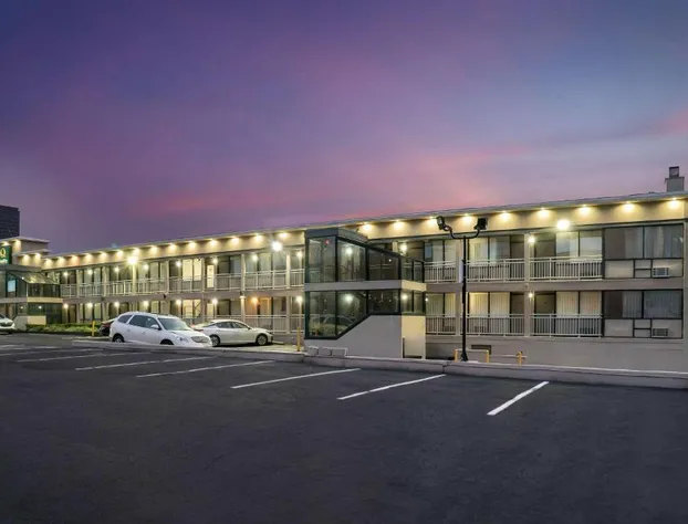 Quality Inn Detroit Downtown hotel detail image 2