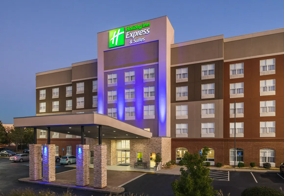 Holiday Inn Express & Suites Atlanta NE - Duluth by IHG hotel hero