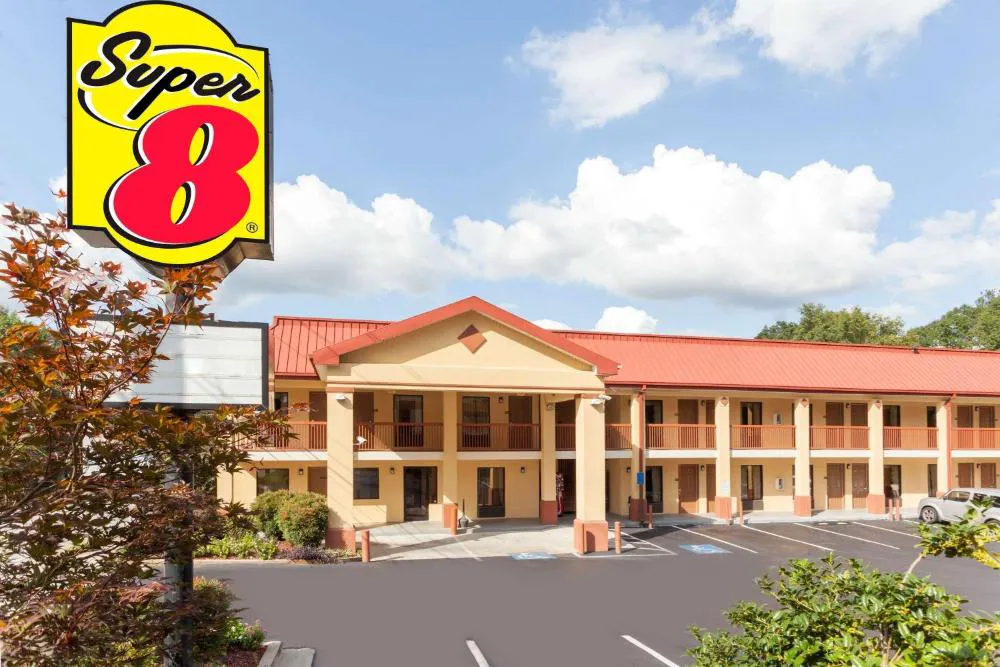Super 8 by Wyndham Decatur/Dntn/Atlanta Area hotel hero
