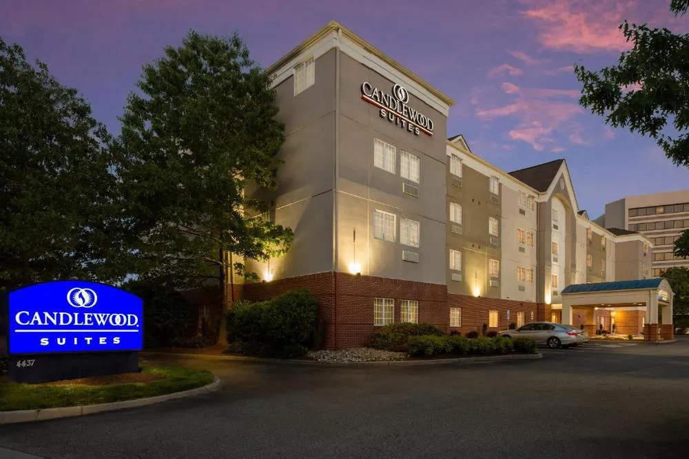 Candlewood Suites Virginia Beach Town Center by IHG hotel hero