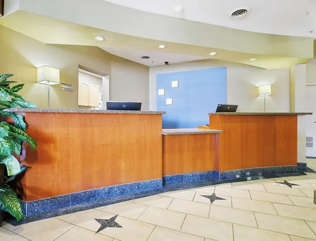 Sandman Hotel & Suites London Downtown hotel detail image 2