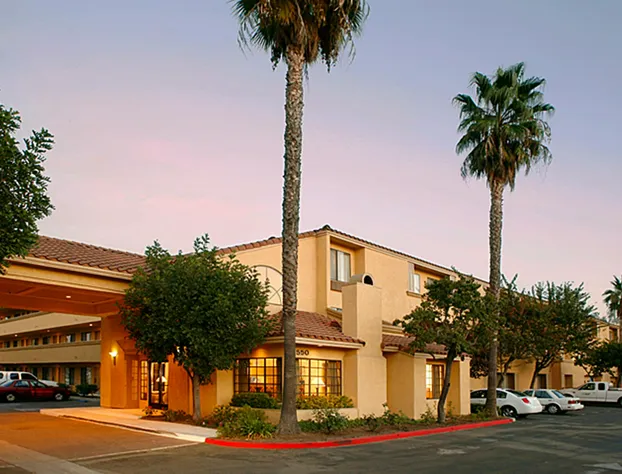 Holiday Inn Express Simi Valley by IHG hotel detail image 1